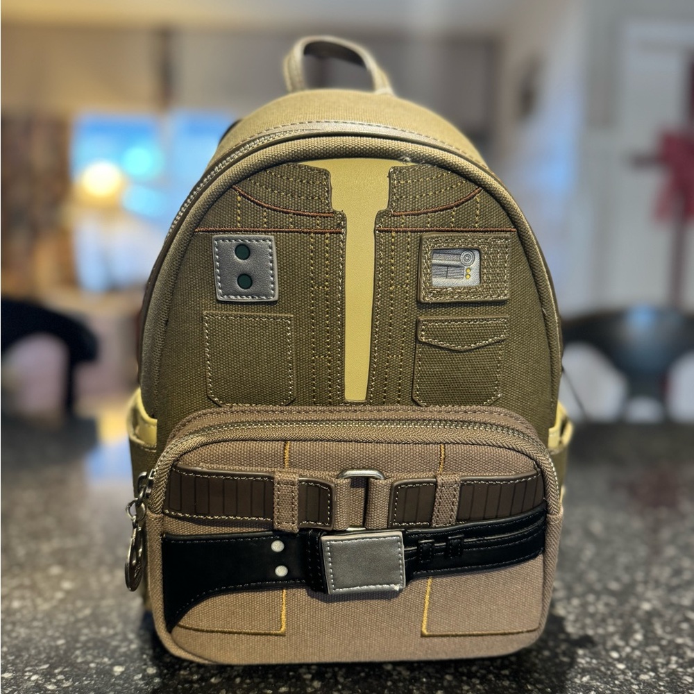 Loungefly Star Wars NWT